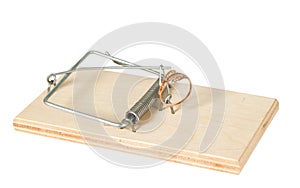 A mouse trap with golden ring