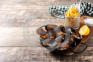 Moussels and french fries or molues-frites