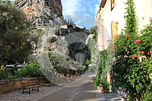 Moustiers-Sainte-Marie, Frech Provence