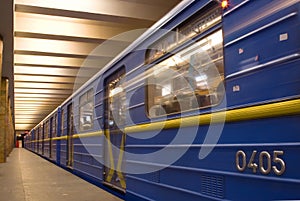 Move train in subway