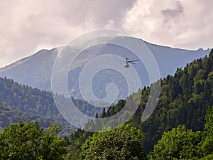 movement of goods in the mountains by helicopter