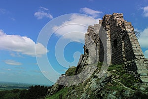 Mow cop castle