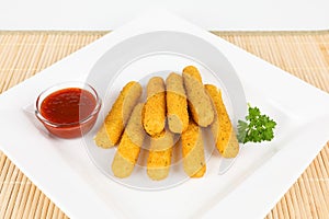 Mozzarella sticks with dip