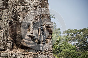 Mpressive face sculpture at Angkor Thom.â€¨