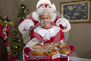 Mrs Claus bakes a treat for Santa