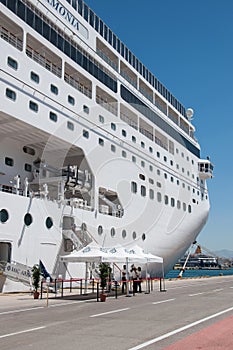 MSC Armonia in Piraeus