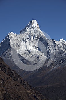 Mt Ama Dablam