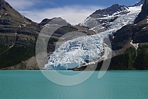 Mt. Robson and Berg Lake photo