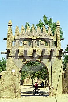 Mud-built gate, Djenne, Mali