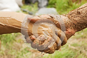 Mud handshake