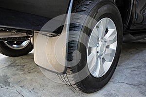 Mudguard for automobile