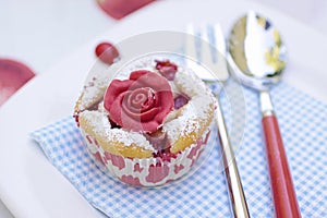 Muffin with marchpane rose