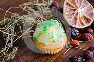 Muffin with thyme and dry lime