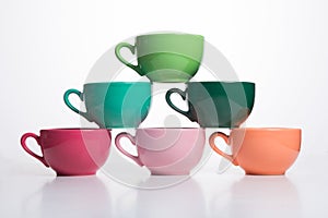 Multicolor pyramid cups
