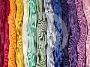 Multicolored cotton threads