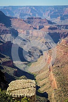 Multicoloured rocks with dozens of layers in Grand Canyon