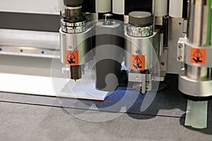 Multifunctional head of digital cutting machine