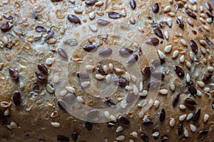 Multigrain bread with flax seeds