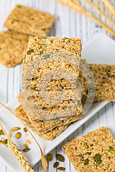 Multigrain Cereal Crunchy Squares Bars