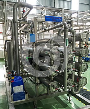 Multilayer water filter tank for drinking water production