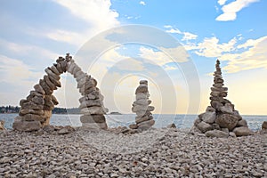 Multiple balancing rocks