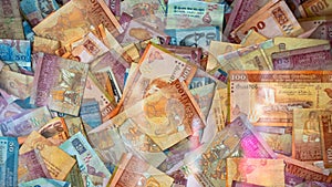 Multiple Srilankan notes in a glass box