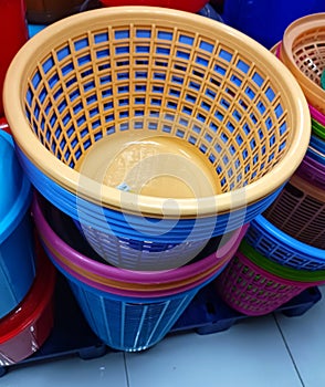 Multipurpose round plastic baskets fruit and vegtable,empty colorful kitcken design photo