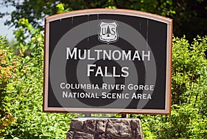 Multnomah falls photo