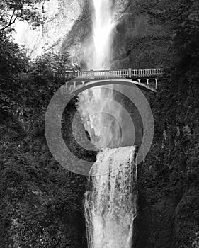 Multnomah waterfalls with bridge