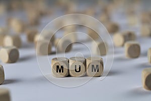 Mum - cube with letters, sign with wooden cubes