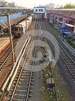 Mumbai local train service