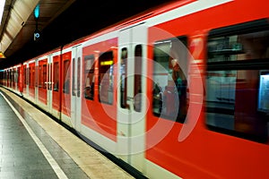 Munchen subway in motion