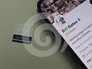 Bill Gates on Twitter and Windows Logo