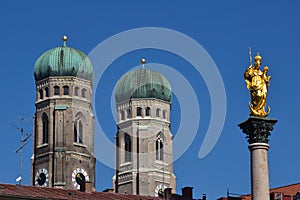 Munich MariensÃÂ¤ule and Frauenkirche photo