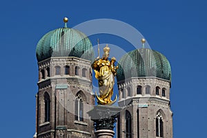 Munich MariensÃÂ¤ule and Frauenkirche photo