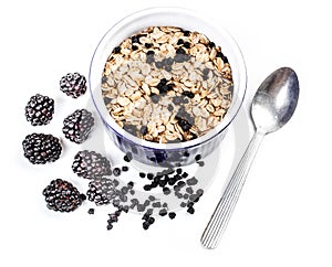 Museli with blackberries