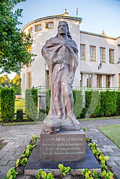 Museum and sculpture in Kernave