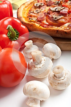 Mushroom pizza with ingredients