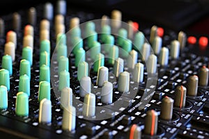 Music mixer