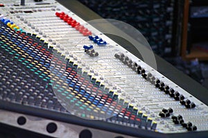 Music mixer