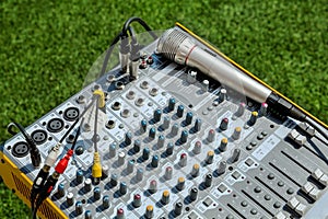 Music Mixer with microphone