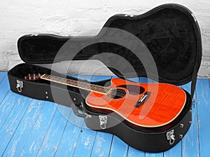 Musical instrument - Orange tiger maple acoustic guitar in hard