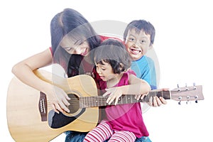 Musician with her children