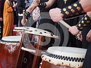 Musicians play drums