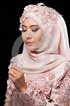 Muslim arabic bride in Lace Bead wedding dress