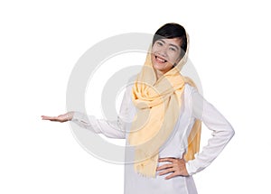 Muslim asian woman isolated presenting