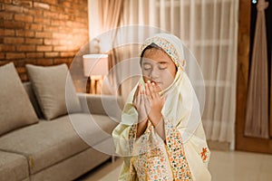 Muslim child pray to god