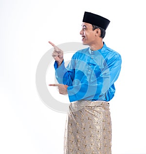 Muslim melayu male pointing up