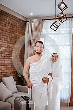 Muslim pilgrims wife and husband ready for Umrah