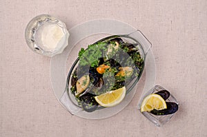 Mussels with green sauce photo